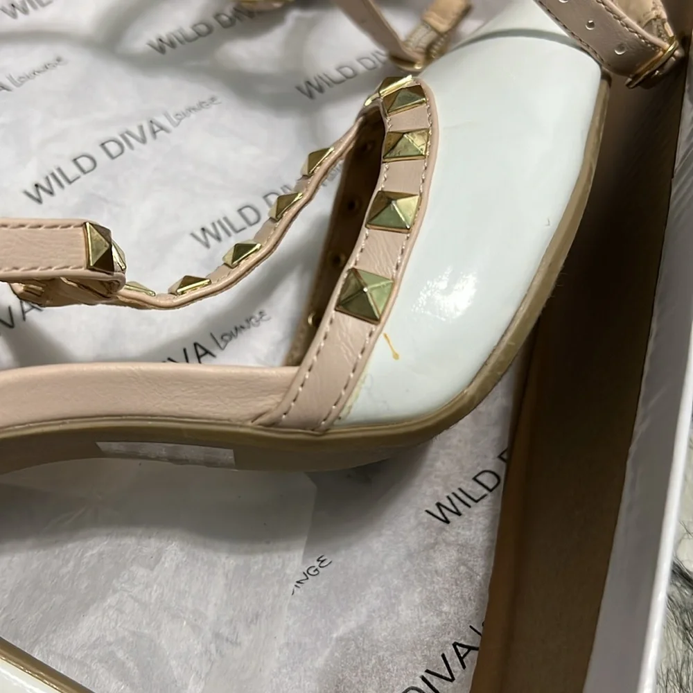 Wild Diva Adora White Patent & Nude Gold Studded Strappy Heels 7.5 - Picture 13 of 13